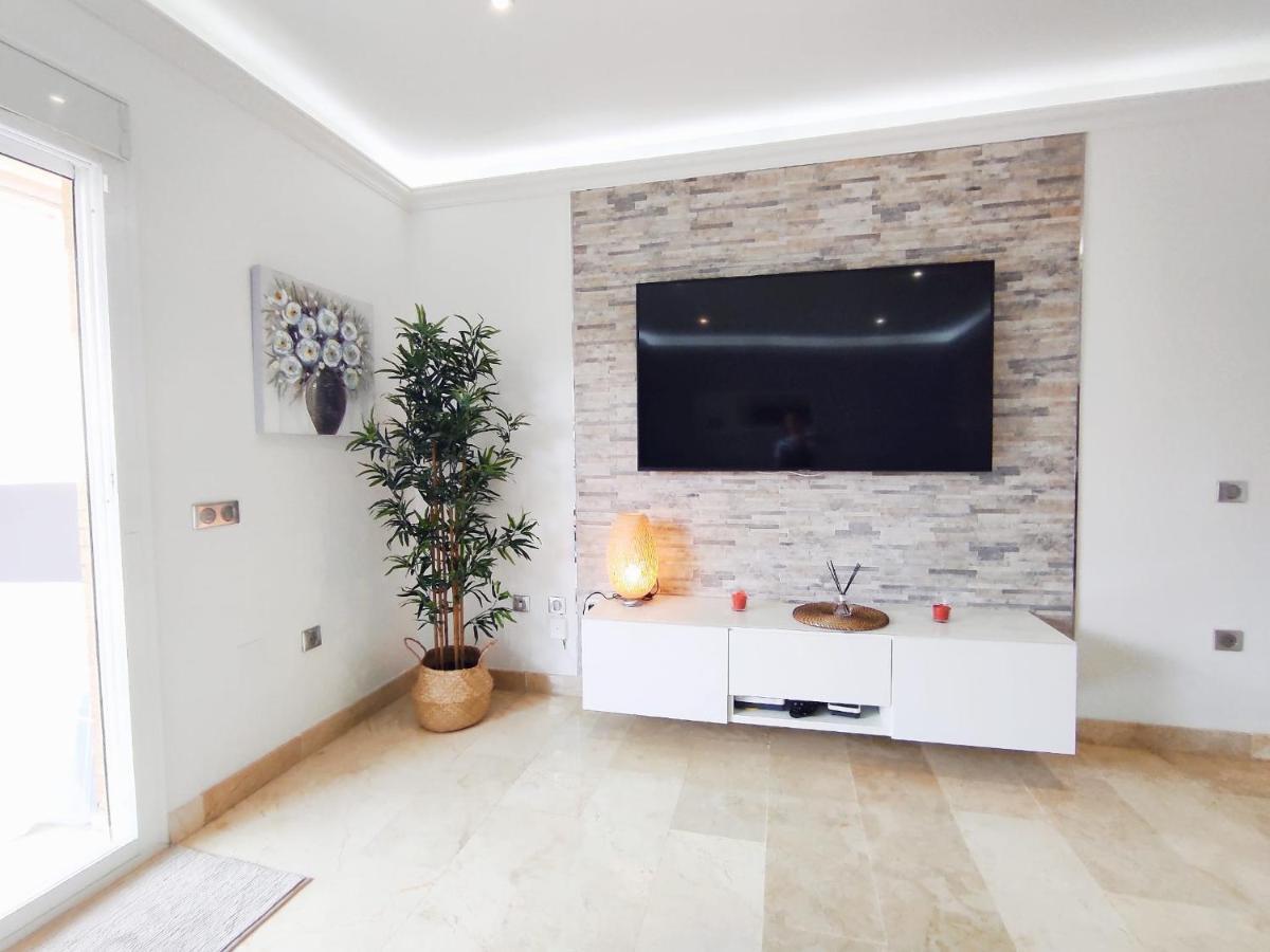 Magnifique Appartement A 5 Min A Pied De La Plage Benalmádena Eksteriør bilde